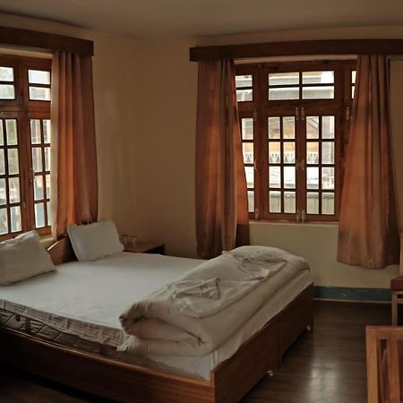 Hotel Lonchay Residency Leh Esterno foto